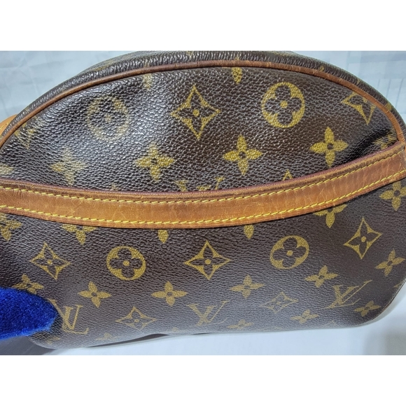 Louis Vuitton Monogram Blois Crossbody Bag Brown - Picture 13 of 15